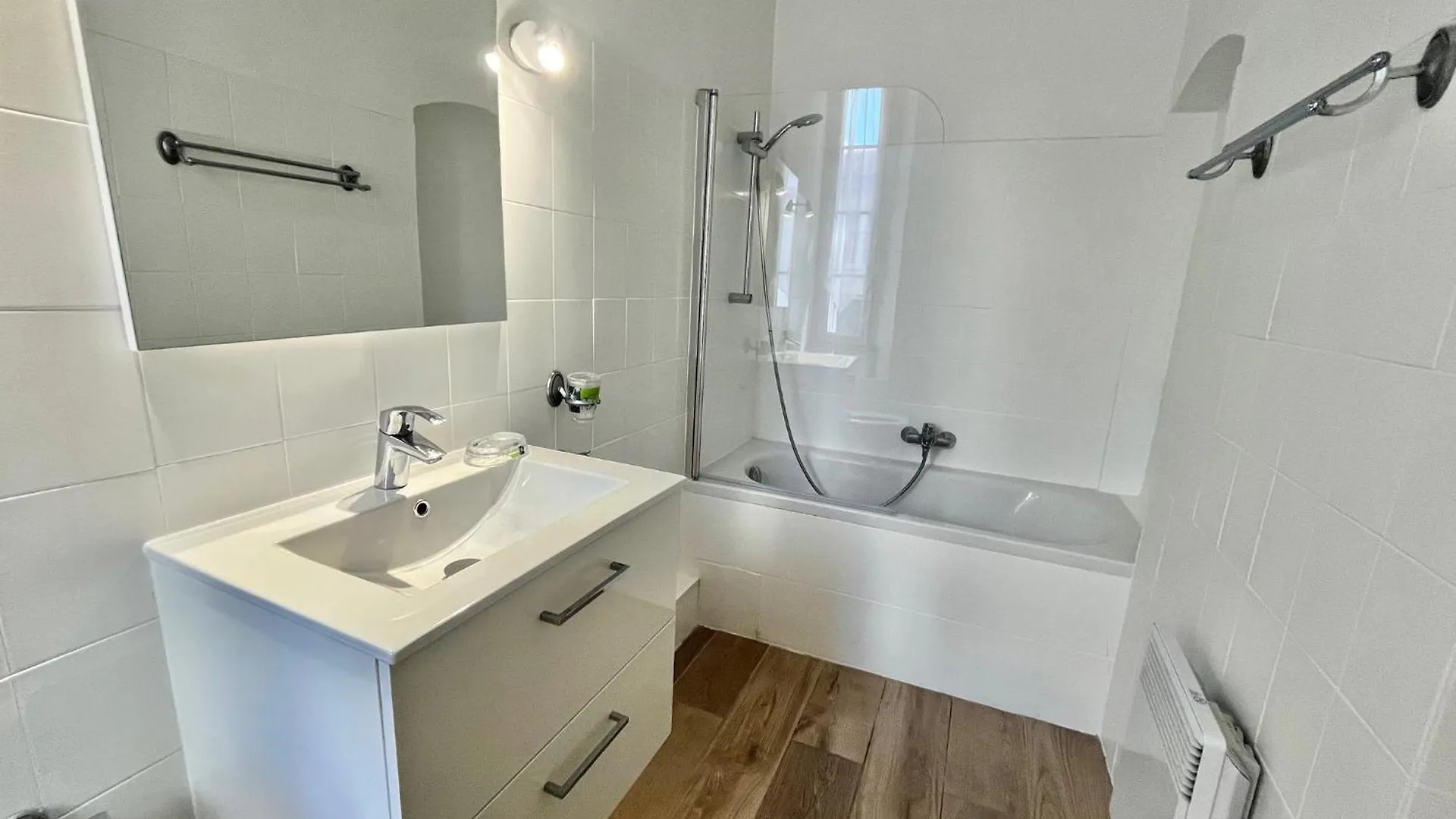 Honore Apartment 3 Min From Palais Des Festivals By Welcome To 칸느